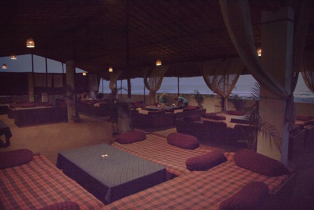 Guest House The Sunset Mandrem Exterior photo